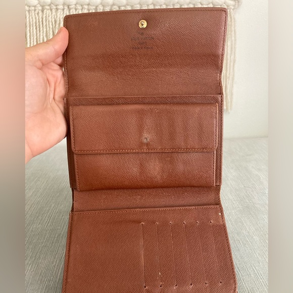 💕Authentic 💕Loius Vuitton Monogram wallet vintage bifold button coin - Picture 4 of 15